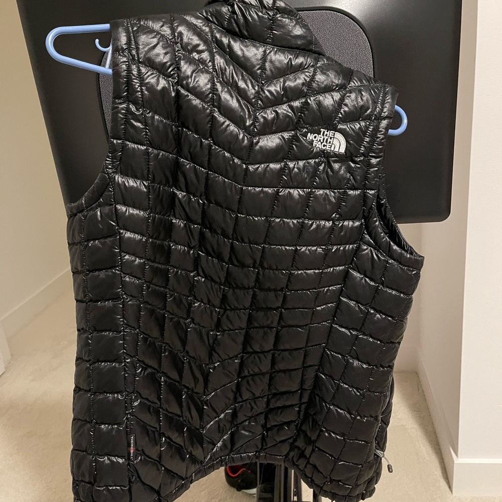 North Face Vest like new
